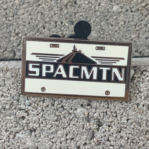 Disney Trading Pins - Picture 3 of 6